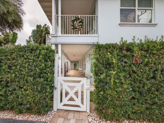 1820 S Ocean Boulevard 2b, Delray Beach, FL 33483