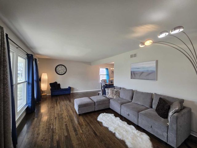 3006 Buttonwood Walk, Hazel Crest, IL 60429