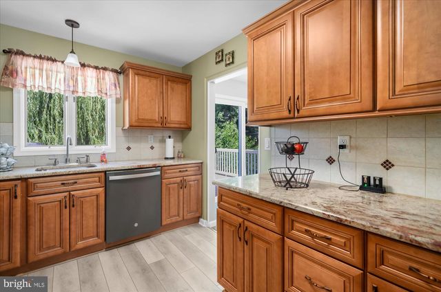 333 CENTRAL DR, Lansdale, PA 19446