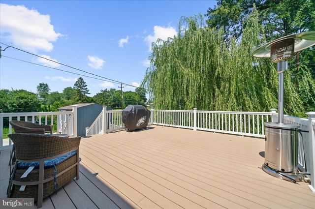 333 CENTRAL DR, Lansdale, PA 19446