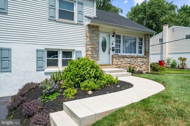 333 CENTRAL DR, Lansdale, PA 19446
