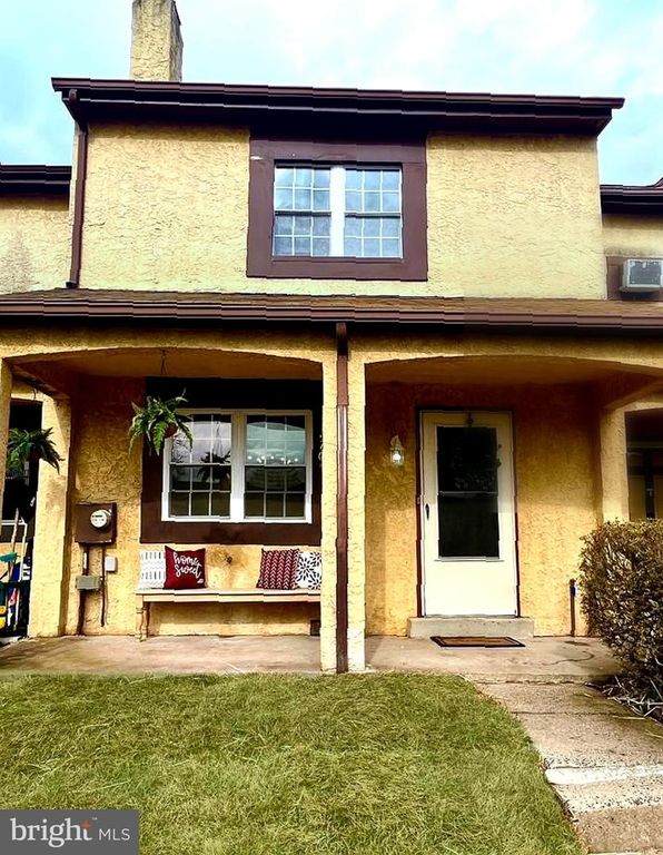 2705 WALNUT RIDGE ESTS, Pottstown, PA 19464