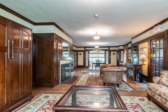 160 Daniel Webster Hwy Apt 319, Nashua, NH 03060