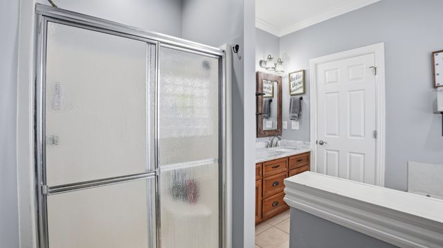 82 Majestic Dr, Decherd, TN 37324