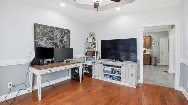 82 Majestic Dr, Decherd, TN 37324