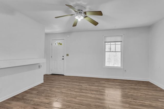 1006 Adair Ave, Columbia, TN 38401