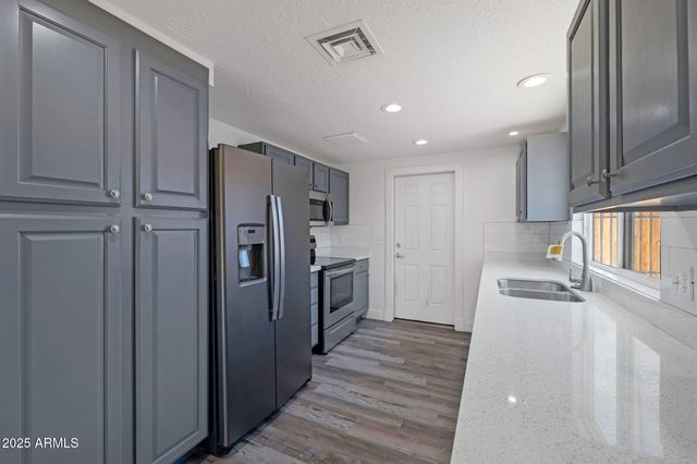 1403 W LOS ARBOLES Place, Chandler, AZ 85224