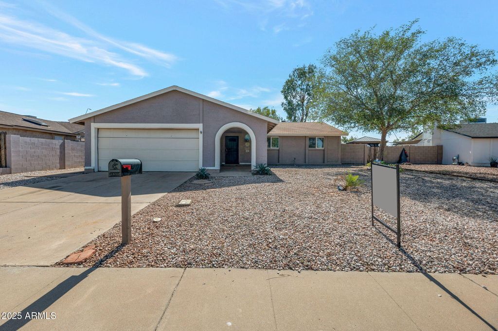 1403 W LOS ARBOLES Place, Chandler, AZ 85224