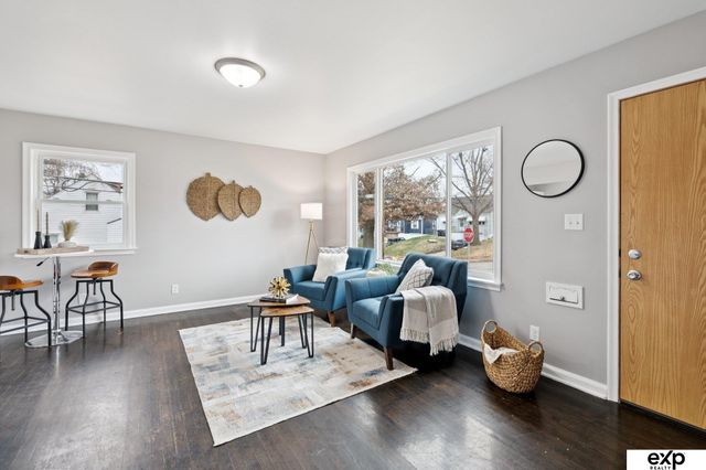 2102 S 49 Street, Omaha, NE 68106