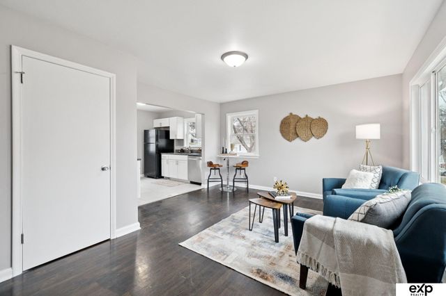 2102 S 49 Street, Omaha, NE 68106