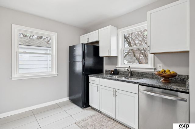 2102 S 49 Street, Omaha, NE 68106