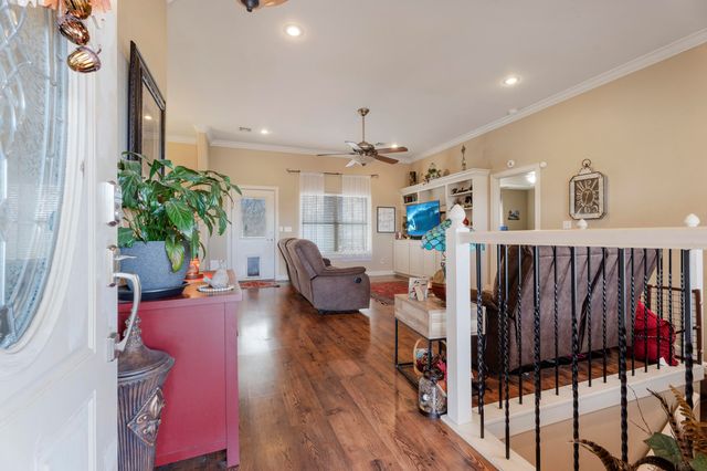 2850 Harber Oaks Loop, Grove, OK 74344