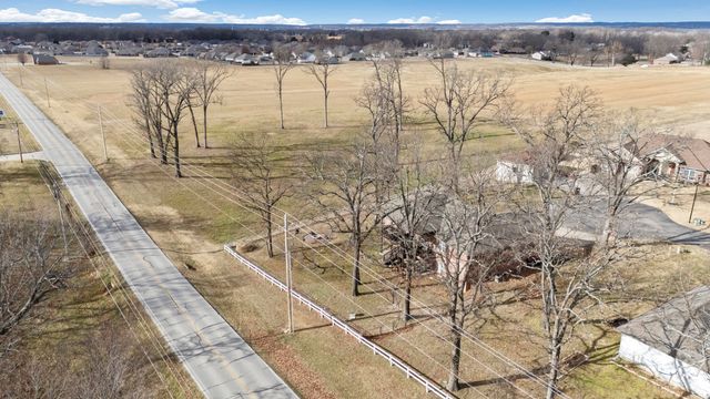 2850 Harber Oaks Loop, Grove, OK 74344