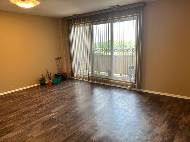 100 Park Avenue 706, Calumet City, IL 60409