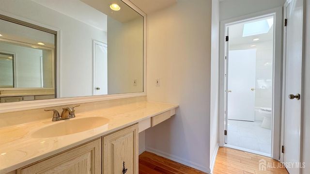 2904 Stonehedge Road, Edison, NJ 08820