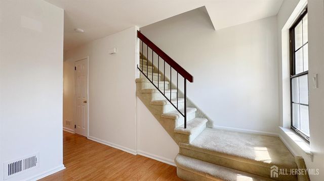2904 Stonehedge Road, Edison, NJ 08820