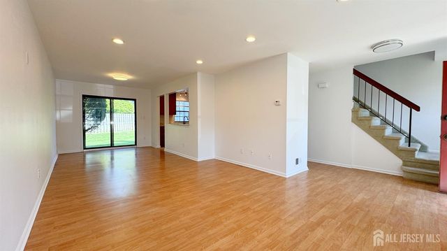 2904 Stonehedge Road, Edison, NJ 08820