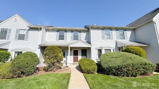 2904 Stonehedge Road, Edison, NJ 08820