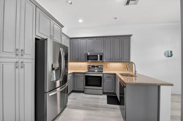 10849 Deer Park Lane, Boynton Beach, FL 33437