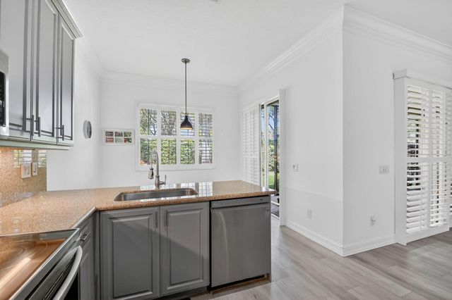 10849 Deer Park Lane, Boynton Beach, FL 33437