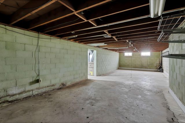 82 N Belmar Drive, Reynoldsburg, OH 43068