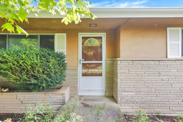 82 N Belmar Drive, Reynoldsburg, OH 43068