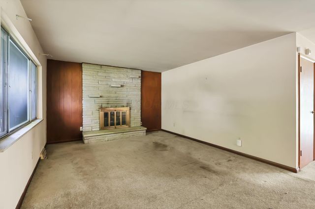 82 N Belmar Drive, Reynoldsburg, OH 43068
