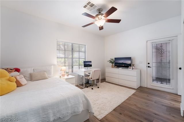 7220 Elderly Avenue, Las Vegas, NV 89131