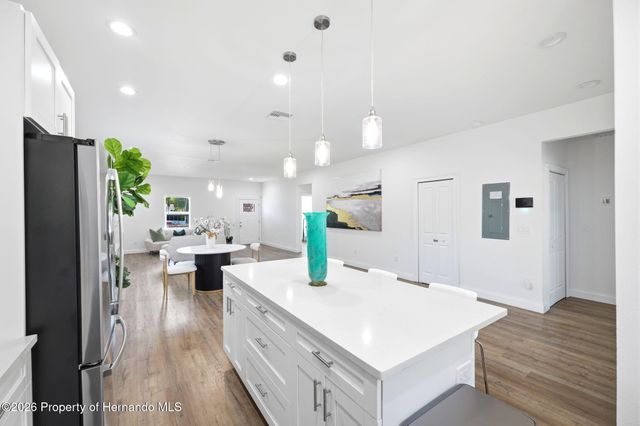 524 S Grosse Avenue, Tarpon Springs, FL 34689