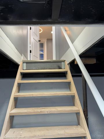 10152 Chester Road, Woodlawn, OH 45215