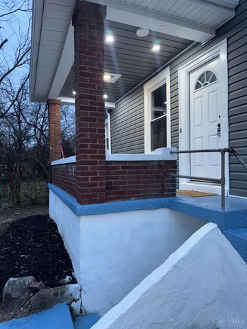 10152 Chester Road, Woodlawn, OH 45215