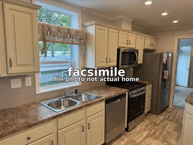 48 WINDY ACRES Park, Charlestown, NH 03603