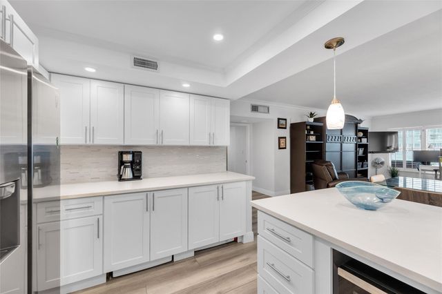 3750 Galt Ocean Drive 704, Fort Lauderdale, FL 33308