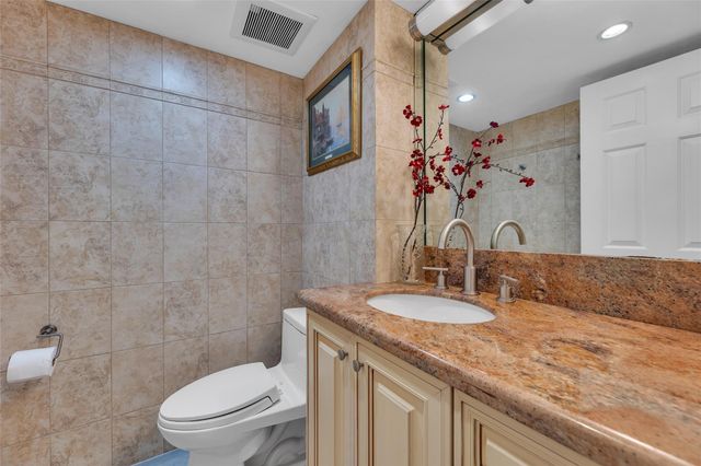 3750 Galt Ocean Drive 704, Fort Lauderdale, FL 33308