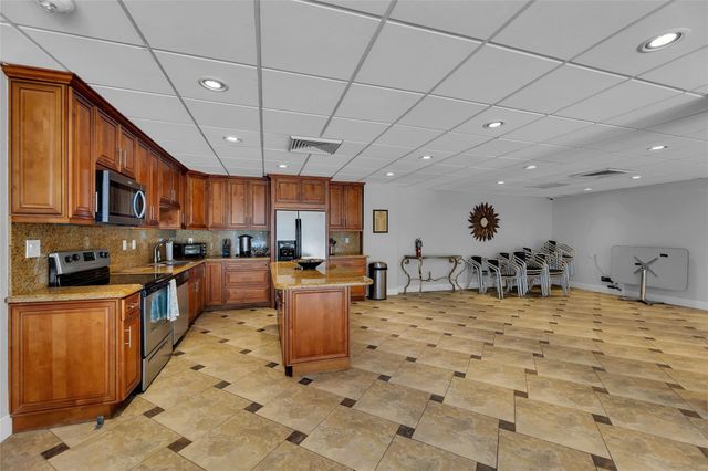 3750 Galt Ocean Drive 704, Fort Lauderdale, FL 33308