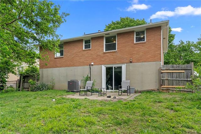4024 N Walrond Avenue, Kansas City, MO 64117