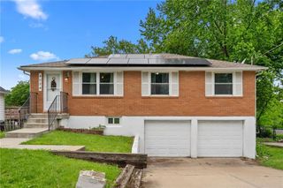 4024 N Walrond Avenue, Kansas City, MO 64117