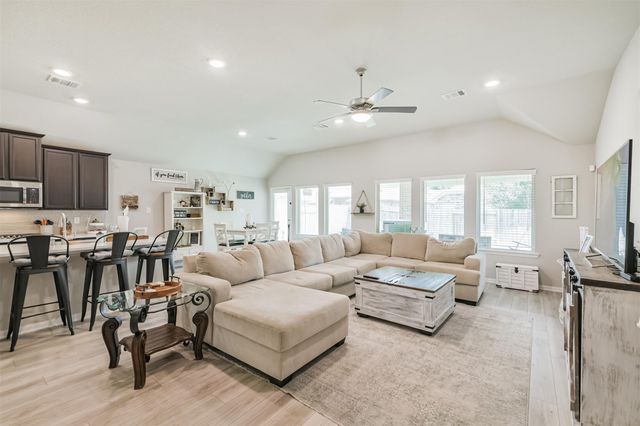 18906 Sorrento Point Drive, New Caney, TX 77357