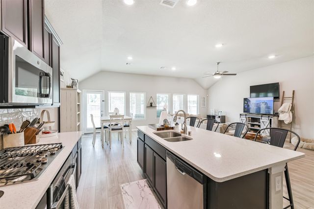 18906 Sorrento Point Drive, New Caney, TX 77357