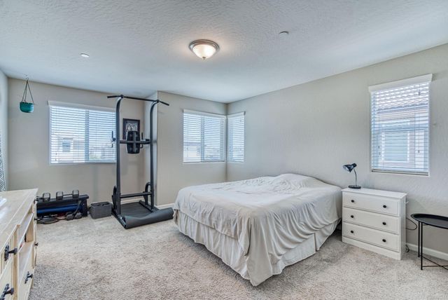 212 Arbor Drive S, Madera, CA 93636