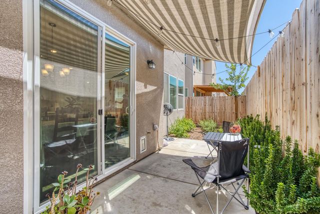 212 Arbor Drive S, Madera, CA 93636