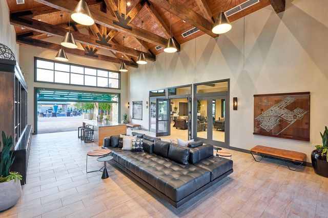 212 Arbor Drive S, Madera, CA 93636