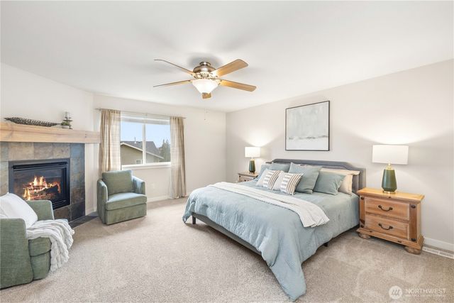 25499 SE 274th Place, Maple Valley, WA 98038