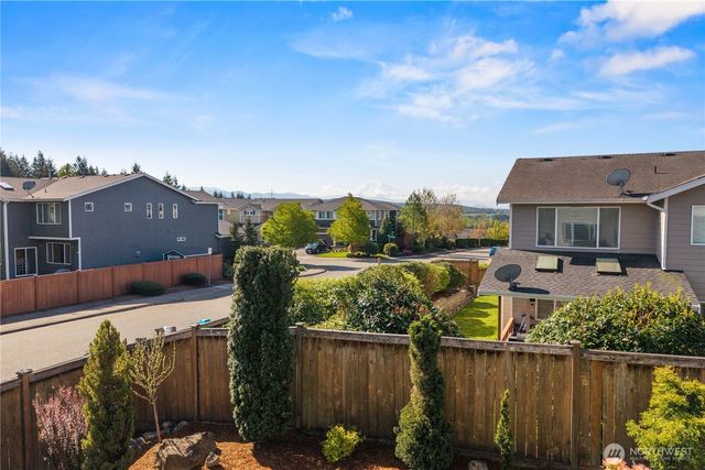25499 SE 274th Place, Maple Valley, WA 98038