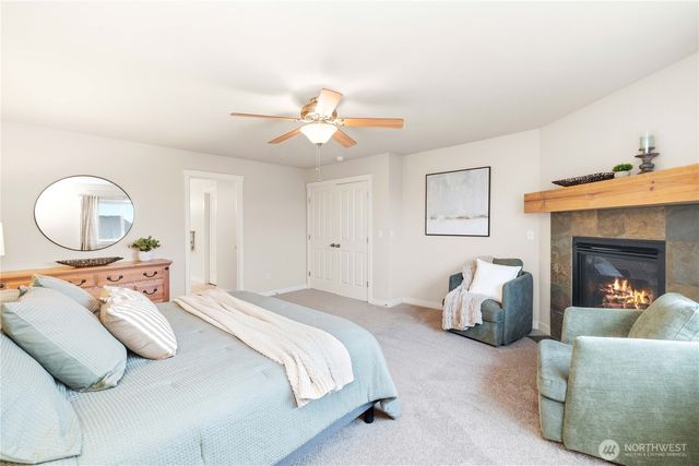 25499 SE 274th Place, Maple Valley, WA 98038