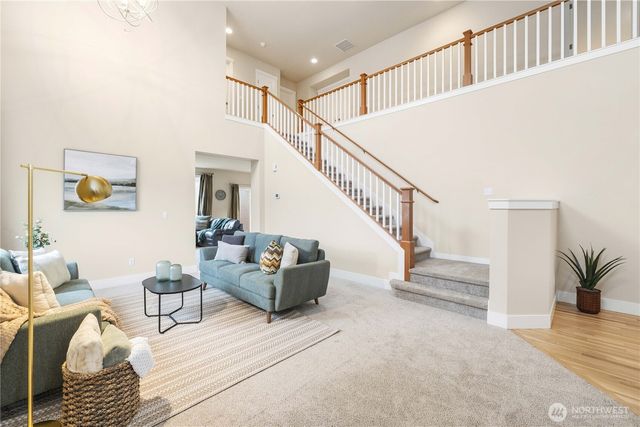 25499 SE 274th Place, Maple Valley, WA 98038