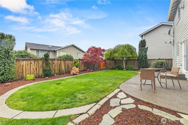 25499 SE 274th Place, Maple Valley, WA 98038
