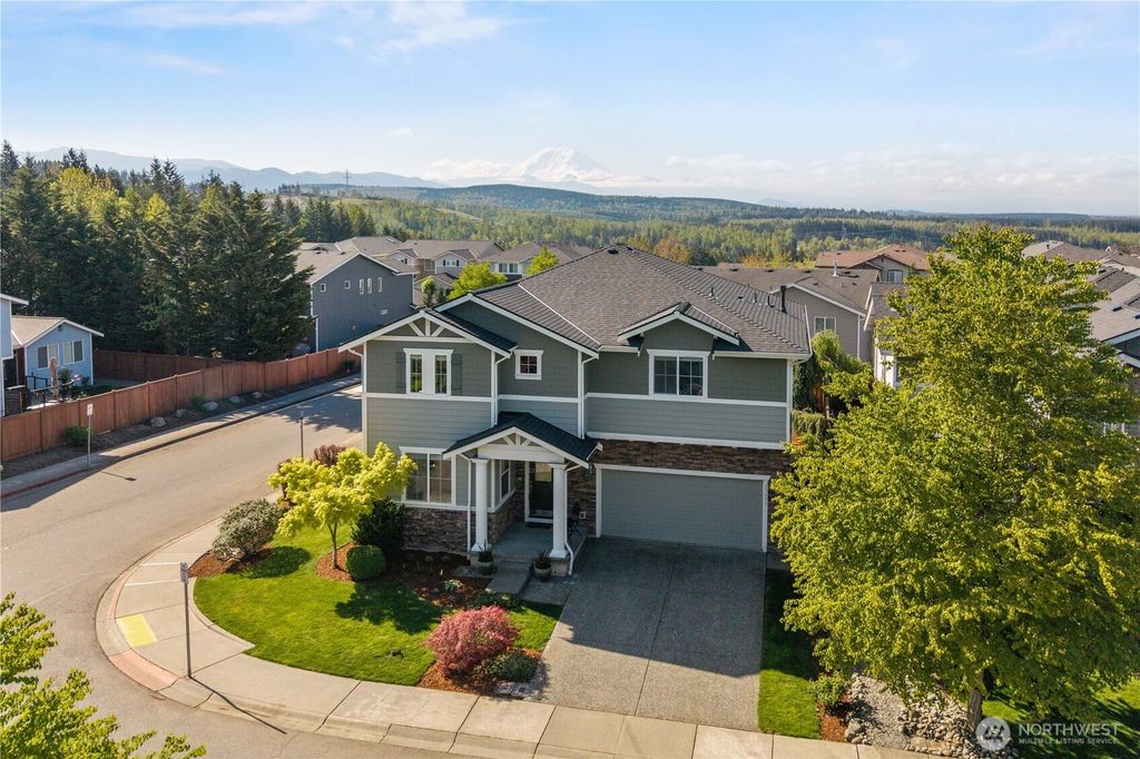 25499 SE 274th Place, Maple Valley, WA 98038