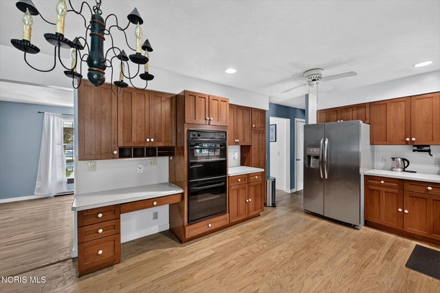 125 Cedar Court, Perrysburg, OH 43551