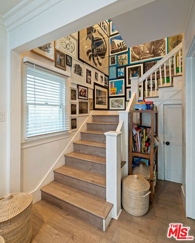 1722 Nichols Canyon Road, Los Angeles, CA 90046